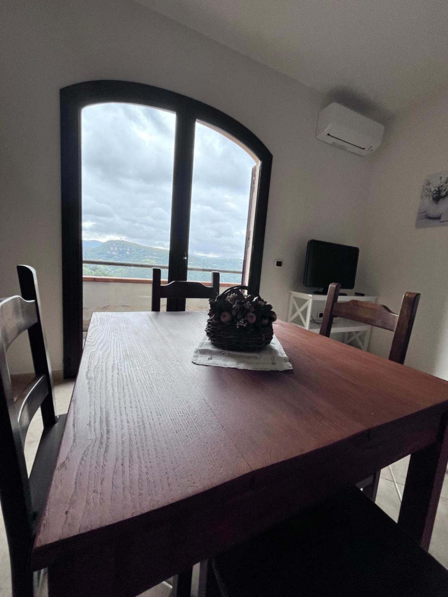 Appartement Domu' à Seùlo Extérieur photo